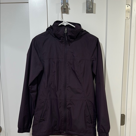 Women’s The North Face Raincoat - Picture 1 of 3